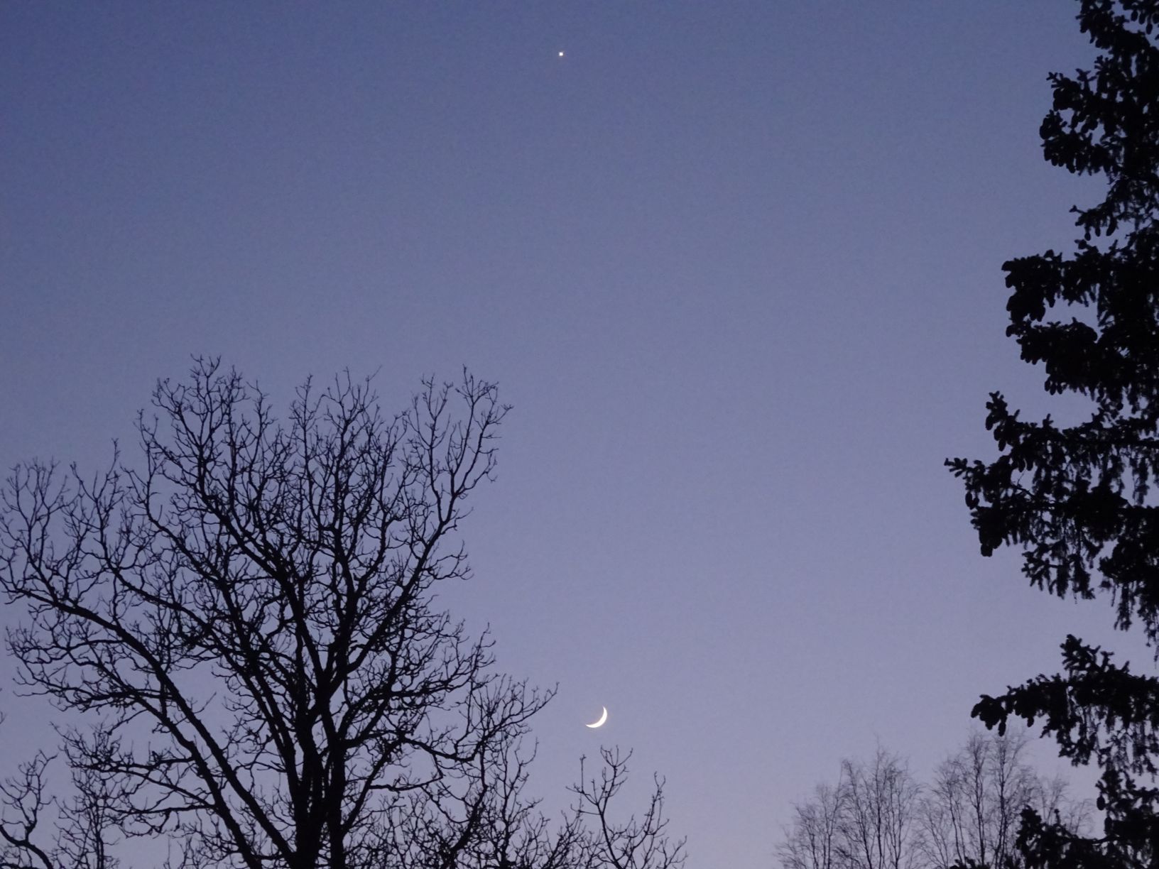 DSC07382kl1856venus+moon.JPG