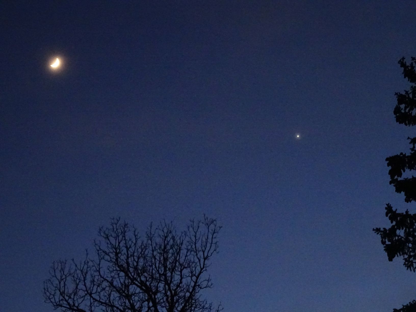 DSC07678kl2013moon+venus.JPG